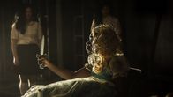 Näyttelijä Diana Tenkorang teoksessa The Grimm Book of Horrors