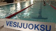 Vesijuoksurata Uudenkaupungin uimahallissa