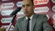 Venezuelan päävalmentaja Rafael Dudamel lehdistötilaisuudessa. 