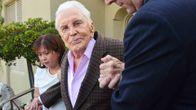 Näyttelijä Kirk Douglas 100-vuotis syntymäpäivänään.