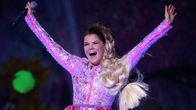 Saara Aalto Britannian X Factor -finaalissa.