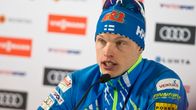 Iivo Niskanen lehdistötilaisuudessa keskiviikkona.