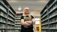 Salli Anttonen Joensuun pääkirjastolla