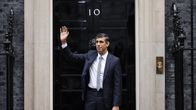Rishi Sunak saapui pitämään ensimmäistä puhettaan Downing Streetillä Lontoossa.