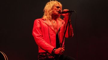 Michael Monroe esiintyy Ilosaarirockin Sulo-klubilla.