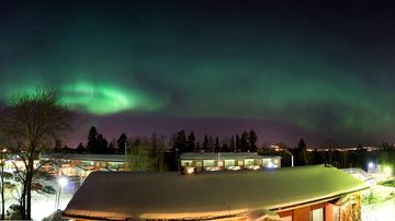 Vihreitä revontulia Pirkkalassa 17. maaliskuuta 2013.