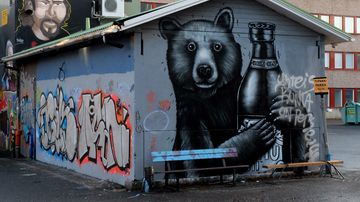 Kulttuuritalon piha Porissa. 