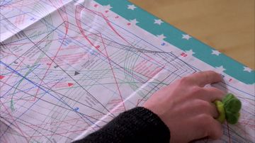 Mönsternumret i kanten hjälper dig att hitta rätt mönsterbit