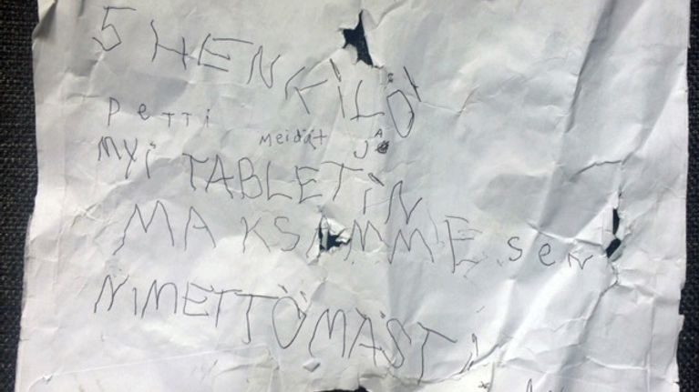 Anteeksipyyntö paperilapulla