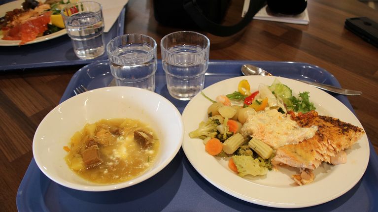 lounasbuffet