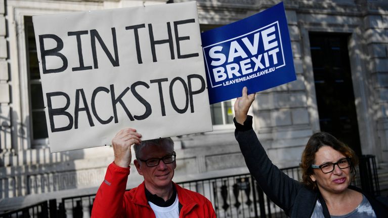 Lontoossa osoitettiin mieltä brexitin puolesta 16. lokakuuta.