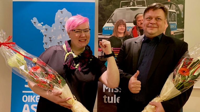 Lapin Yrittäjien uusi puheenjohtaja Anna-Kaisa Luoma-aho ja varapuheenjohtaja Antti Kaarlela.