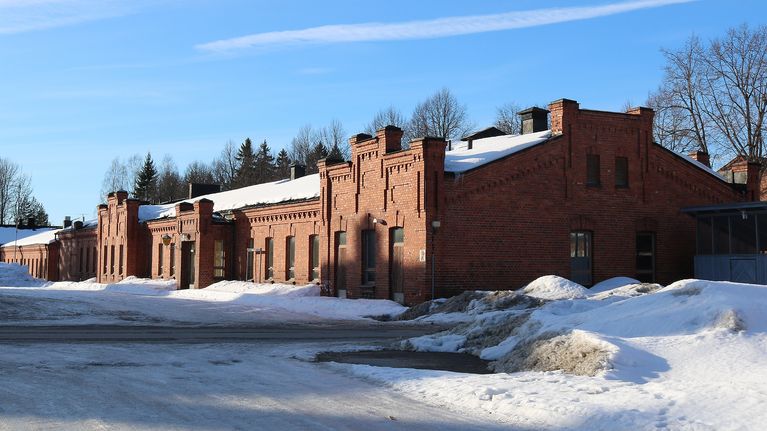 Varuskunnan ruokala Lappeenrannan Rakuunamäellä.