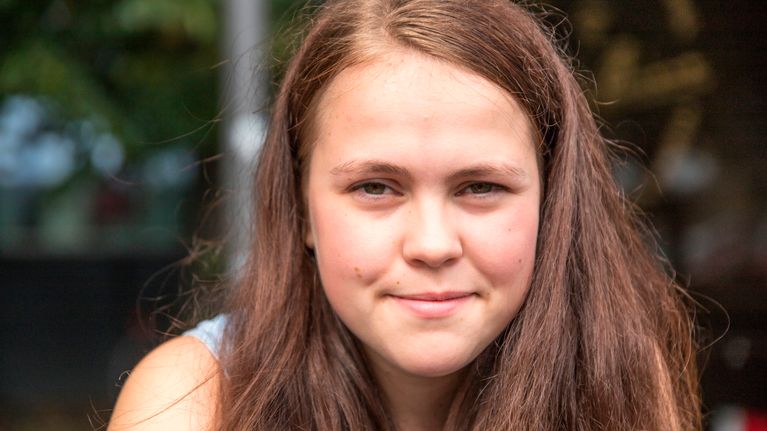 Tubettaja Katariina Räikkönen,18, ei häpeä, vaikka rumat sanat ja oudot ...