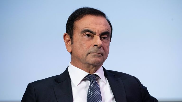 Arkistokuva. Carlos Ghosn Pariisin autonäyttelyssä lokakuussa 2018.