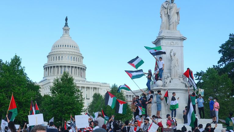 Pro-Palestiina mielenosoittajia Washingtonissa. 