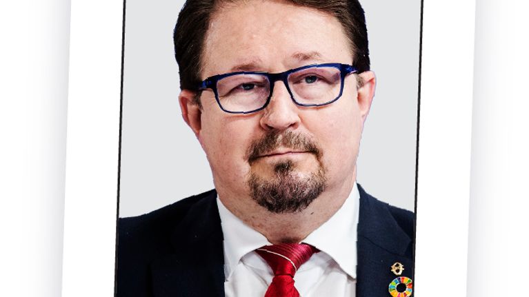 THL:n terveysturvallisuusjohtaja Mika Salminen on kommentoinut mediassa yli kaksi vuotta korona-asioita. Kuva: Silja Viitala / Yle
