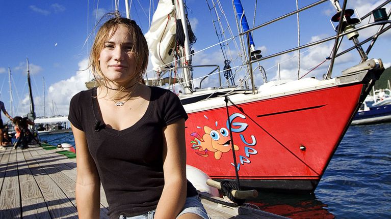 Laura Dekker ja hänen purjevene.