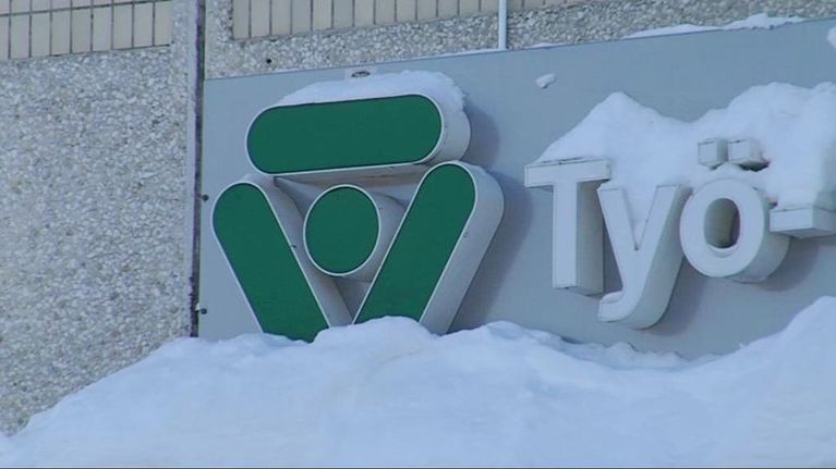 Varkauden te-toimiston kyltti.