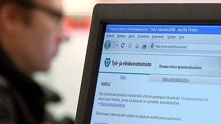 Asiointia TE-toimistoissa yritetään vähentää nykyisestä mm. verkkopalveluja kehittämällä.
