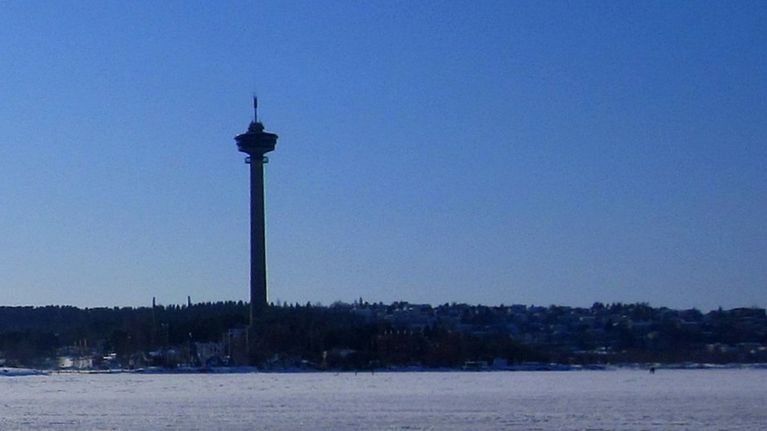 Näsinneula Näsijärven jäältä kuvattuna