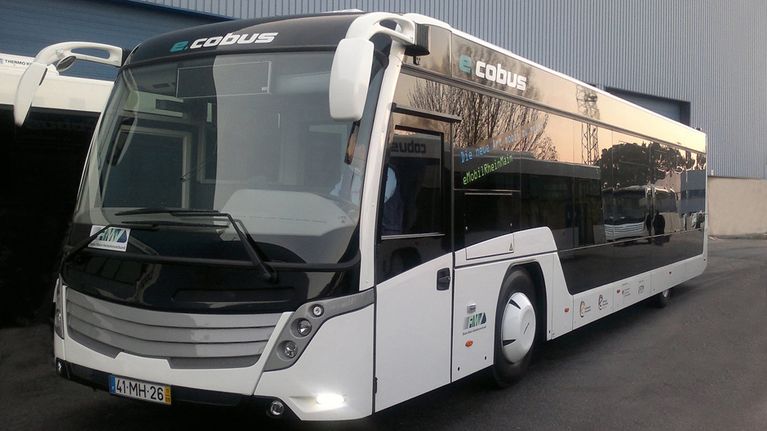 Veolian portugalilainen sähköbussi eBUS Caetano 2500EL.