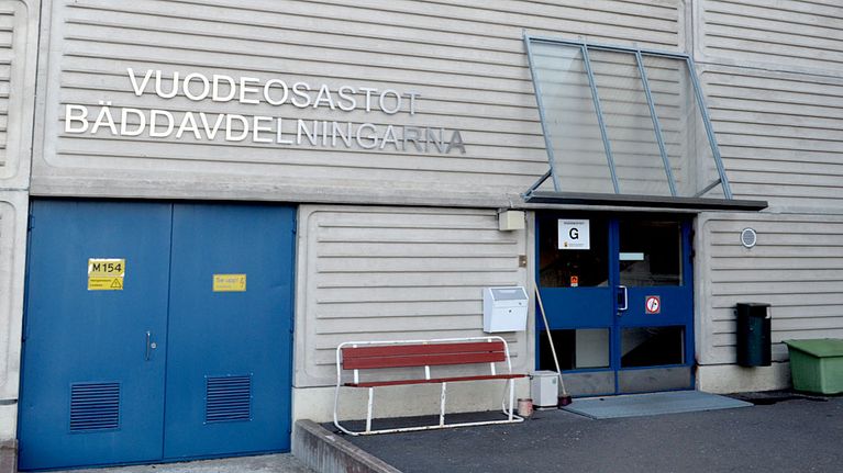 Kokkolan TKn vuodeosastojen sisäänkäynti.