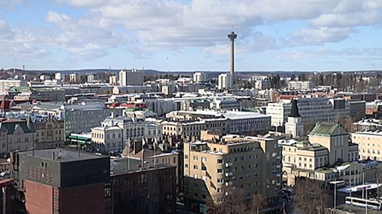 Tampereen keskusta ja Näsinneula.