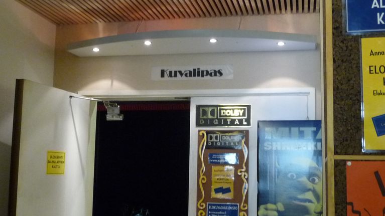 Kuvalippaan oviaukko.