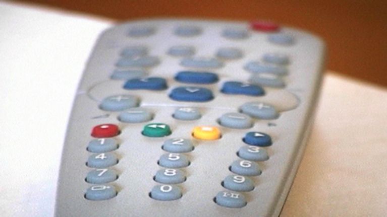 Television kaukosäädin.