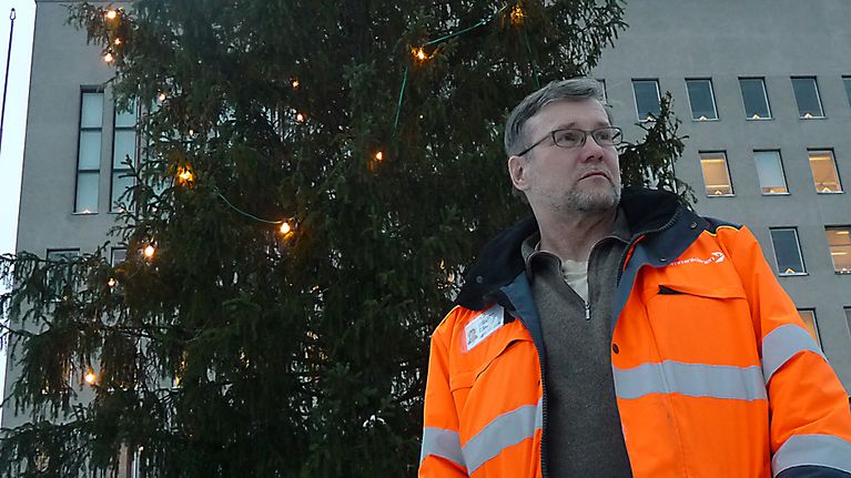 Karhulan työväennäyttämön puheenjohtaja Risto Kunelius.