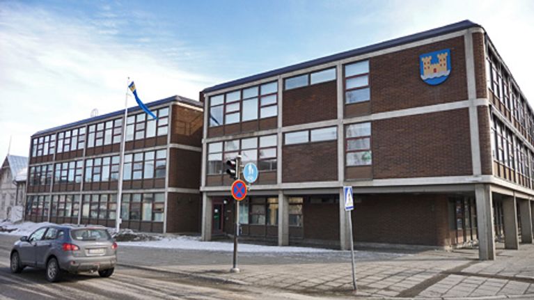 kaupungintalo auto vaakuna Kajaani