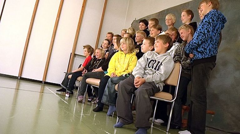 luokka on asteltuna ja valmiina kuvaan