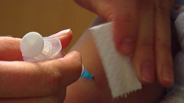 Neuvolaikäisten sikainfluenssarokotukset alkavat Kuopiossa | Yle