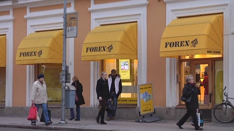 Matkavaluutan vaihtajia on ollut Forexissa ruuhkaksi asti