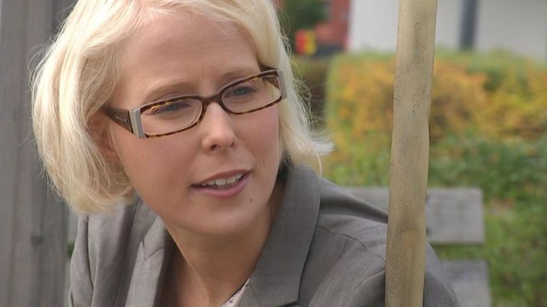 Isännöintiliiton lakiasiantuntija, OTM, Marina Furuhjelm saa kuulla usein taloyhtiöiden lapsimelukiistoista 