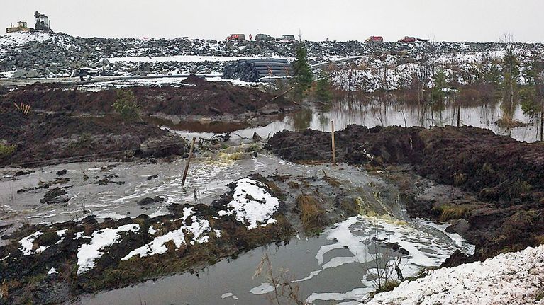 Talvivaaran kaivoksella tapahtui jätevesivuoto 4. marraskuuta.