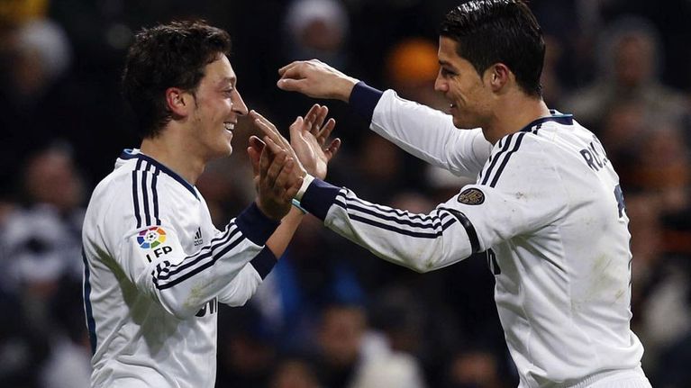 Mesut Özil Cristiano Ronaldo