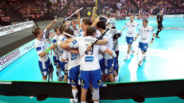 Suomi juhlii