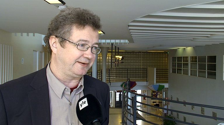 Turun yliopiston valtiosääntöoikeuden professori Veli-Pekka Viljanen.