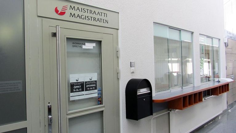 Maistraatin ovi.