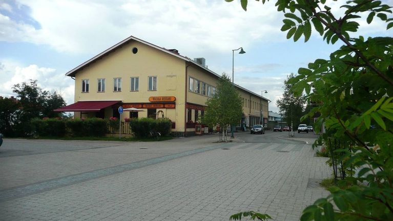 Entisen Osuusliike Sallan talo