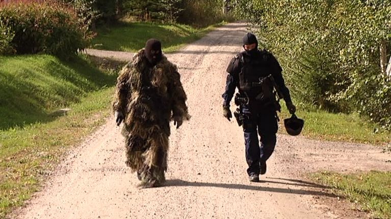 Poliisi eristi Puuppolassa Hylkylammentien ammuskelun vuoksi.