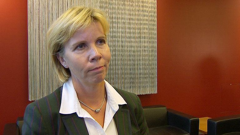 Oikeusministeri Anna-Maja Henriksson.