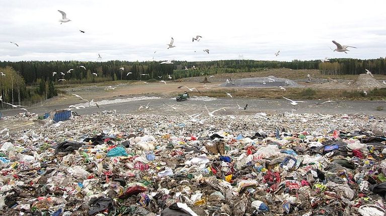 Näkymä jätevuoren laelta