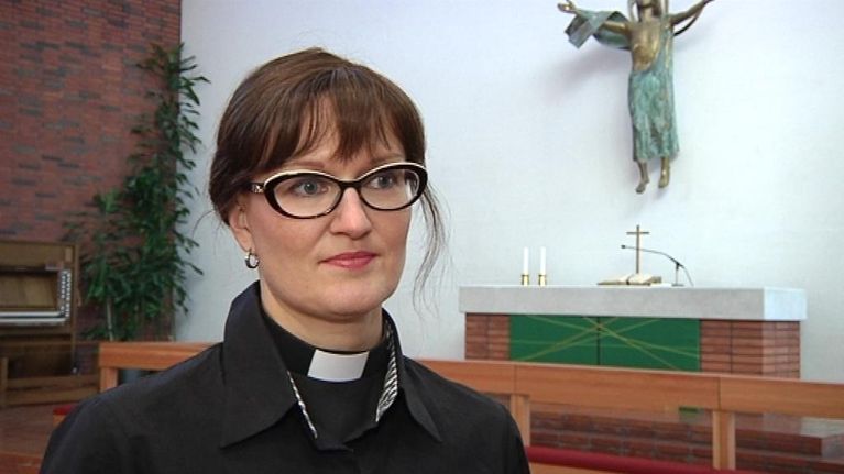 Oulujoen seurakunnan uusi kirkkoherra Satu Saarinen