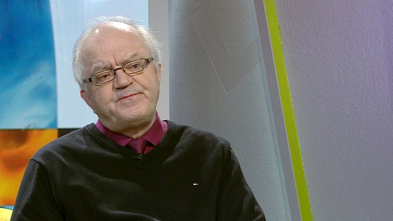 Lastenpsykiatri Jari Sinkkonen.
