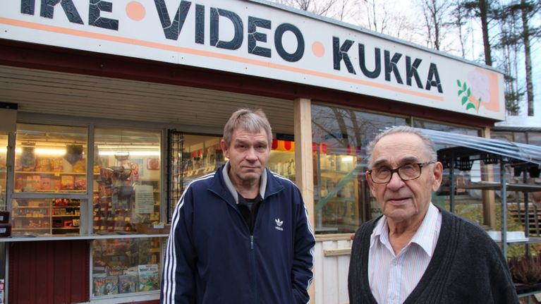 Yrittäjä Jarmo Turtiainen ja isänsä Leo. 