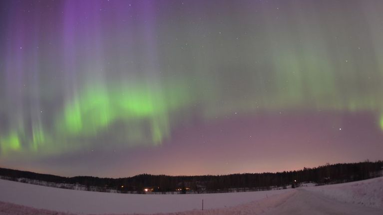 Revontuliaktiivisuus on tänä vuonna vilkkaampaa kuin moneen vuoteen. Maaliskuiset revontulet olivat näyttävimmästä päästä myös eteläisessä Suomessa.