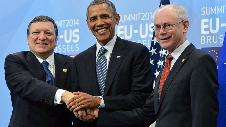 EU:n komission puheenjohtaja Jose Manuel Barroso, Yhdysvaltain presidentti Barack Obama ja Eurooppa-neuvoston puheenjohtaja Herman van Rompuy.